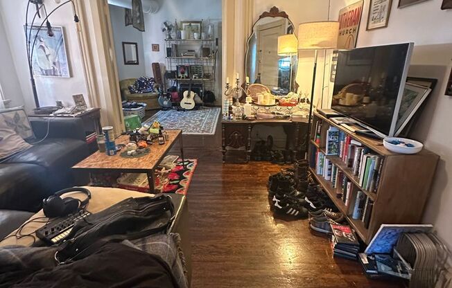 1 bed, 1 bath, $1,295, Unit Apt. 10