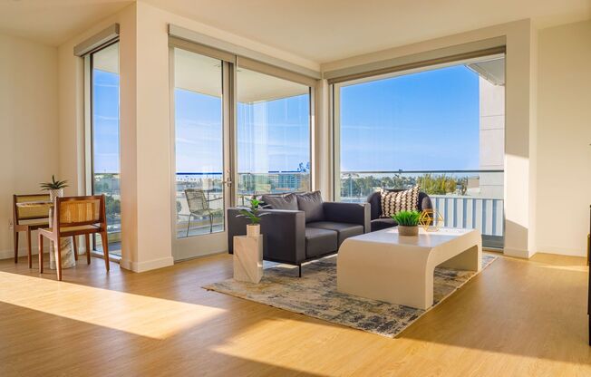 2 beds, 2 baths, 872 sqft, $5,300, Unit 202