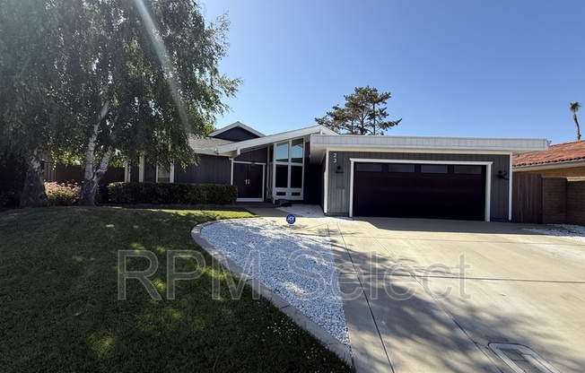 23 SAIL CT