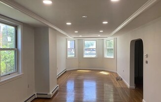26 FRANKFORT ST