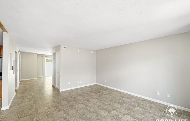 Spacious 3BD/2.5BA Two-Story Condo in Southwest Chula Vista with Kitchen Island, In-Unit Laundry & 2-Car Garage