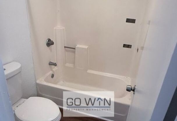 1102 West Cheryl Drive