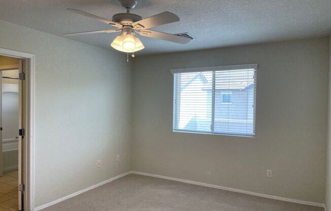 2 beds, 2.5 baths, $1,400