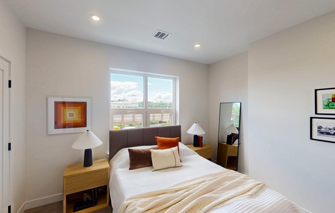 2 beds, 1 bath, 780 sqft, $3,165, Unit 214