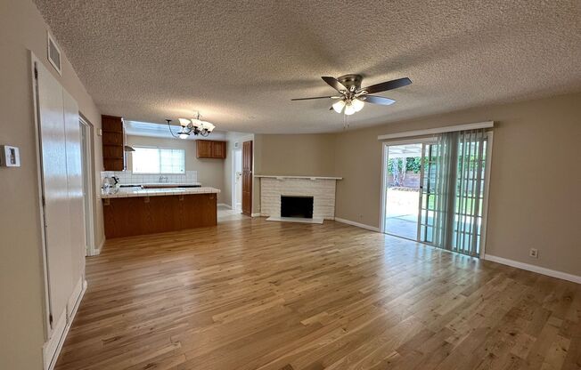 Stunning West Hills 3+2 Completely Remodeled