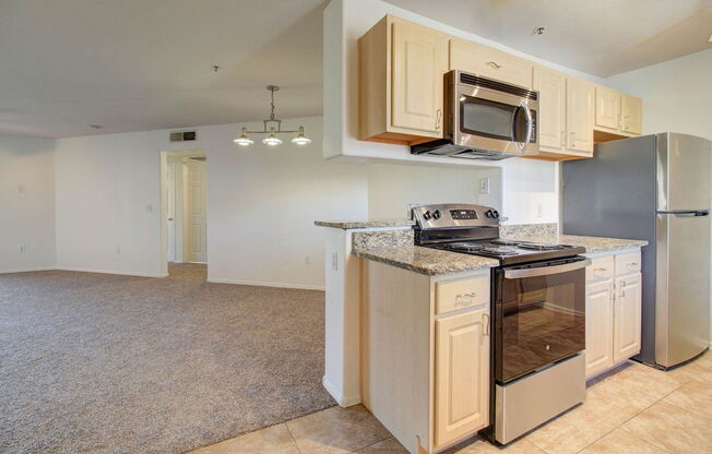 2 beds, 2 baths, 1,036 sqft, $1,600, Unit 284