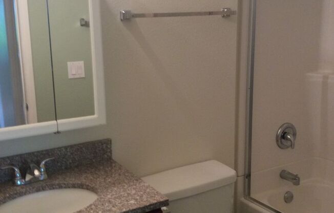 2 beds, 1 bath, 740 sqft, $1,450, Unit 103