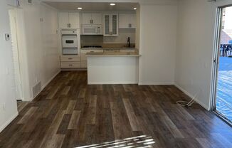 108-118 N Grand Oaks