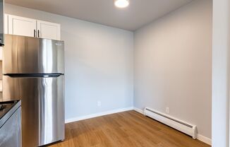 2 beds, 1 bath, 750 sqft, $1,295, Unit #3