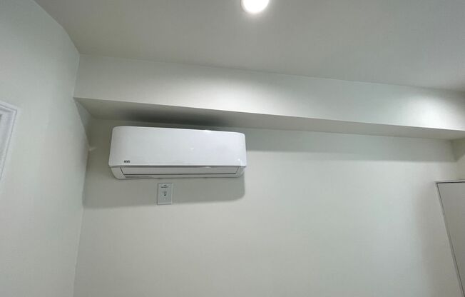 Studio, 1 bath, 230 sqft, $1,550, Unit 0107-66