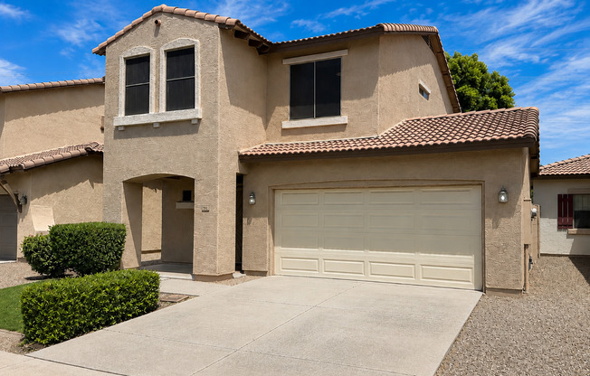 3 beds, 2.5 baths, $1,994