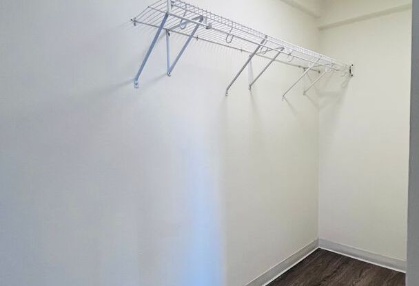 Studio, 1 bath, 320 sqft, $850, Unit # 605