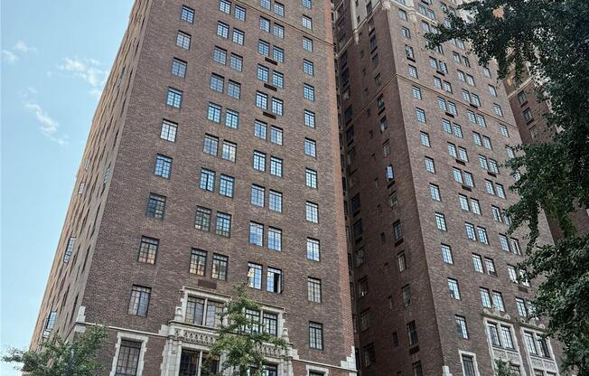 Studio, 1 bath, $2,700, Unit 207