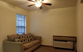 1 bed, 1 bath, 400 sqft, $650, Unit Unit B