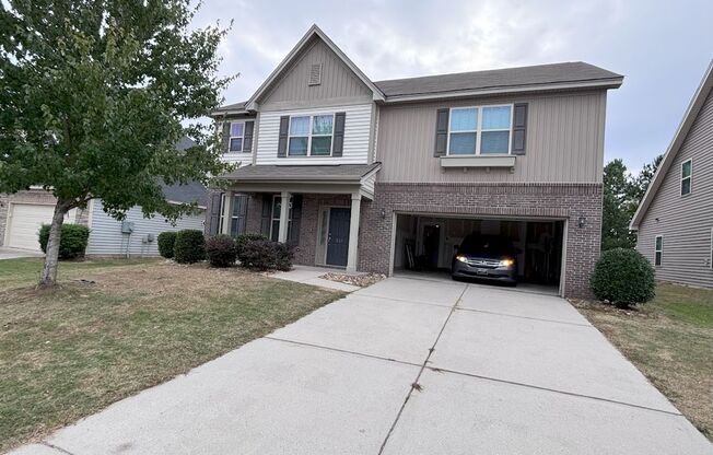 4 beds, 2.5 baths, $2,495