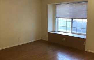 1 bed, 1 bath, $925, Unit 17