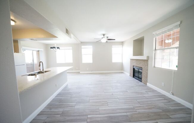 3 beds, 2 baths, $1,740, Unit Parcel #: 138-28-513-111