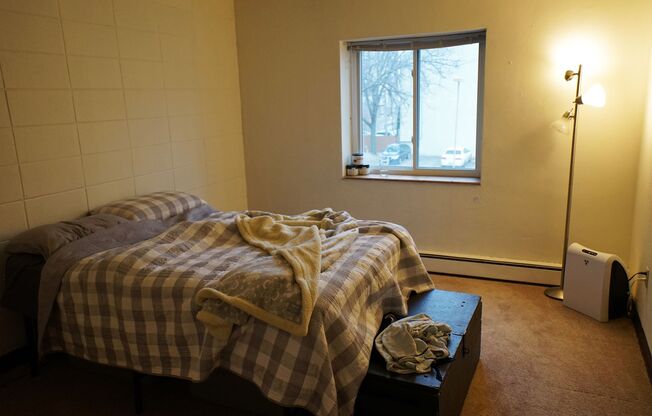 1 bed, 1 bath, $1,090, Unit 2H