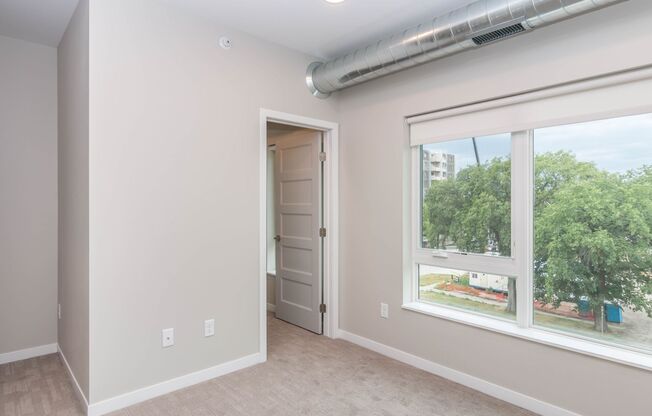 3 beds, 2 baths, 1,268 sqft, $2,265, Unit 518