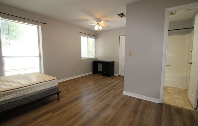 2 beds, 2 baths, $750