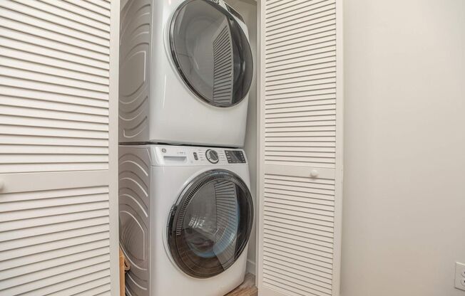 2 beds, 2 baths, 1,026 sqft, $2,399, Unit 333