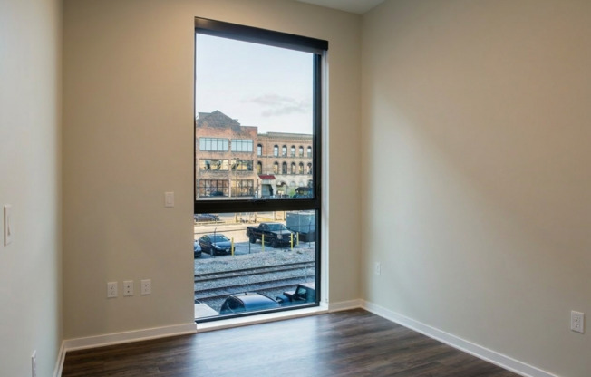 2 beds, 1 bath, 941 sqft, $2,300, Unit 209