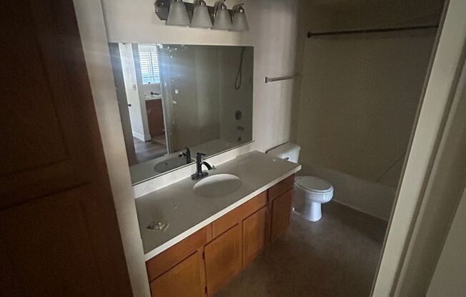2 beds, 2 baths, $1,701.5, Unit # 1010