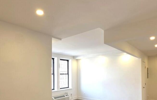 2 beds, 2 baths, $7,000, Unit 9M