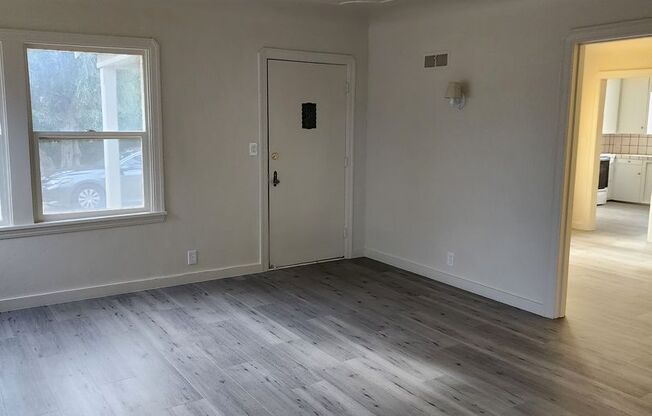 Country Home Between Empire and Waterford- 3 Bedroom 1 Bathroom With Central Heat And Air