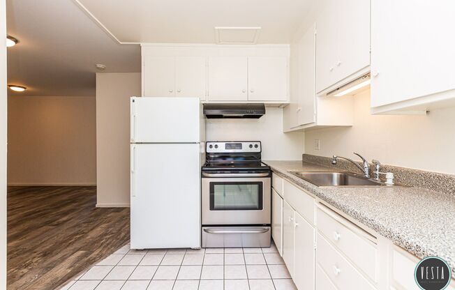 2 beds, 1 bath, $3,500