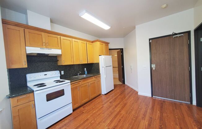 805 Rutland Avenue - 199 Leland Avenue