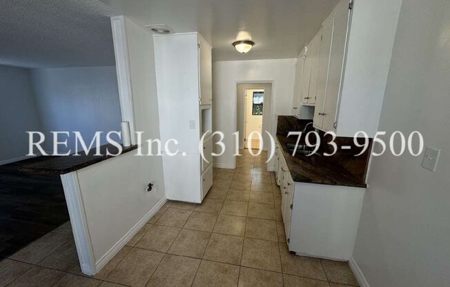 1 bed, 1 bath, 700 sqft, $1,650