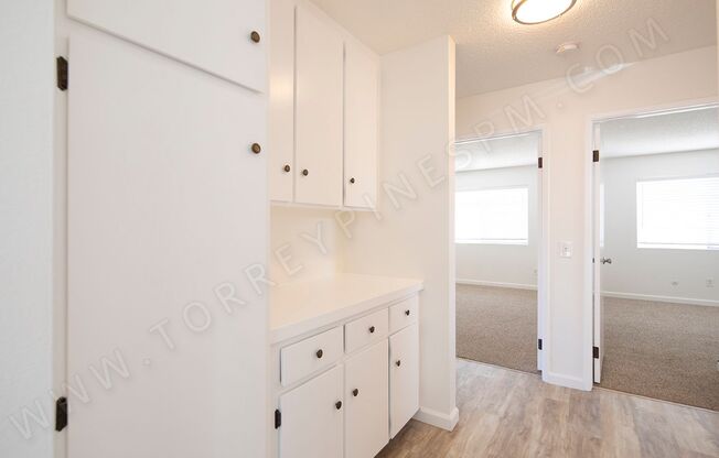 *OPEN HOUSE: 9/6 2:30-3:30PM* BEAUTIFUL Remodeled 3BR with W/D in unit and Parking