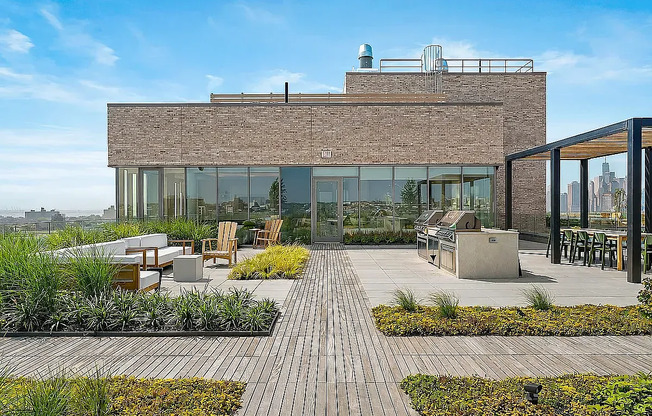 2 beds, 2 baths, $5,356, Unit 6B