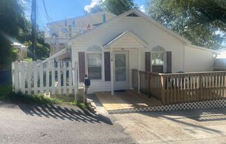 2 beds, 1 bath, $1,300