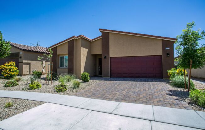 Beautiful single story home located in the Valley Vista Master Plan!