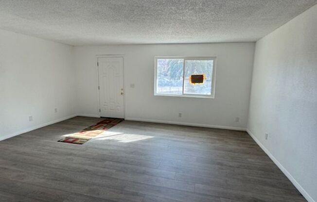 2 beds, 1 bath, $2,000