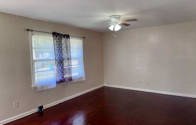 Great 3 Bedroom Mid-Centrury Split Level Home With a Retro Feel!!