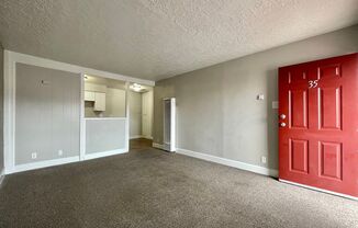1 bed, 1 bath, 600 sqft, $825, Unit Unit 35