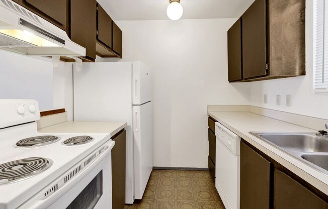 2 beds, 1 bath, 799 sqft, $1,600, Unit 224