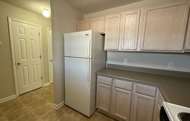 1 bed, 1 bath, 765 sqft, $1,050, Unit 2762-7