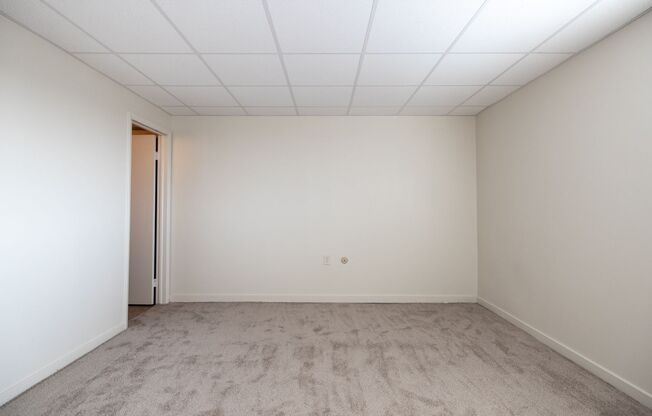 2 beds, 1.5 baths, 1,008 sqft, $1,600, Unit Unit 112