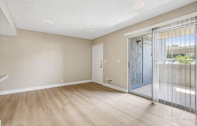 1 bed, 1 bath, 756 sqft, $1,249, Unit 25C