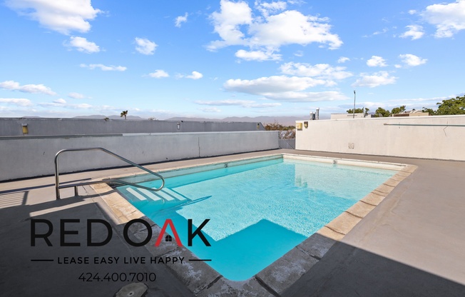 8309 CEDROS AVE