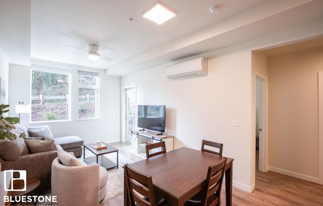 1 bed, 1 bath, 661 sqft, $1,795, Unit 208