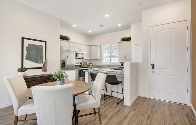 Dining area at Avilla Enclave, Mesa, AZ