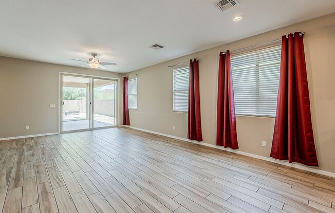Three Beds PLUS Den PLUS Teen Room! Corner Lot!