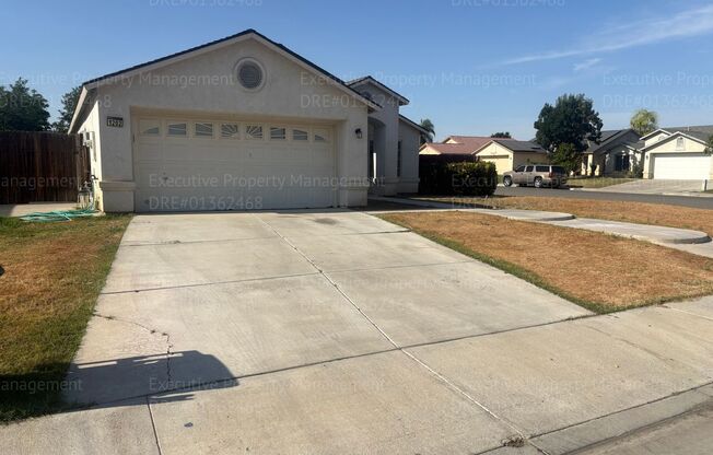 Corner lot 4-bedroom, 2-bathroom home