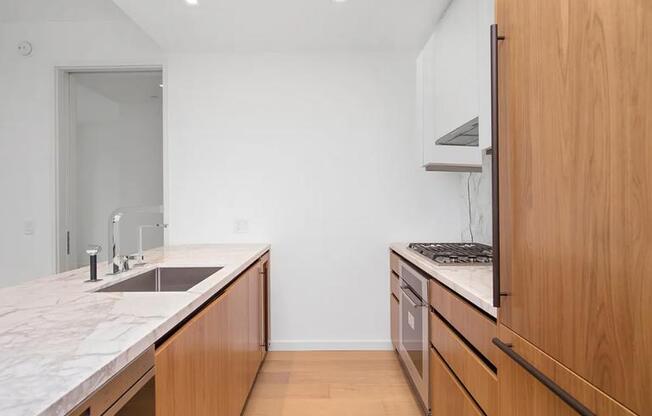 1 bed, 1.5 baths, 920 sqft, $7,500, Unit 12L