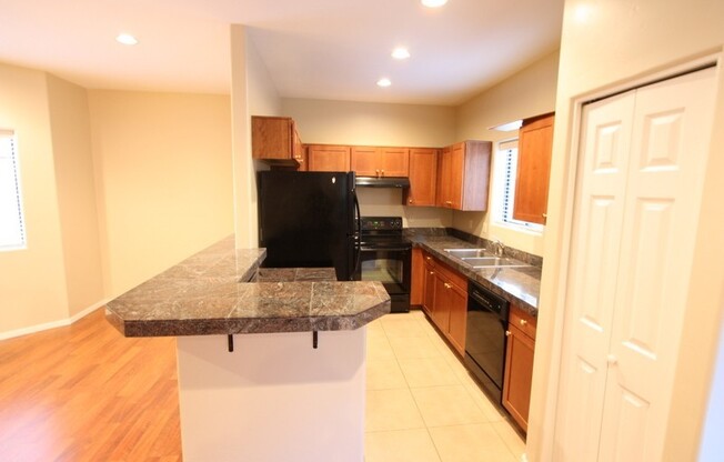 3 beds, 2.5 baths, 1,587 sqft, $1,745, Unit Unit 2